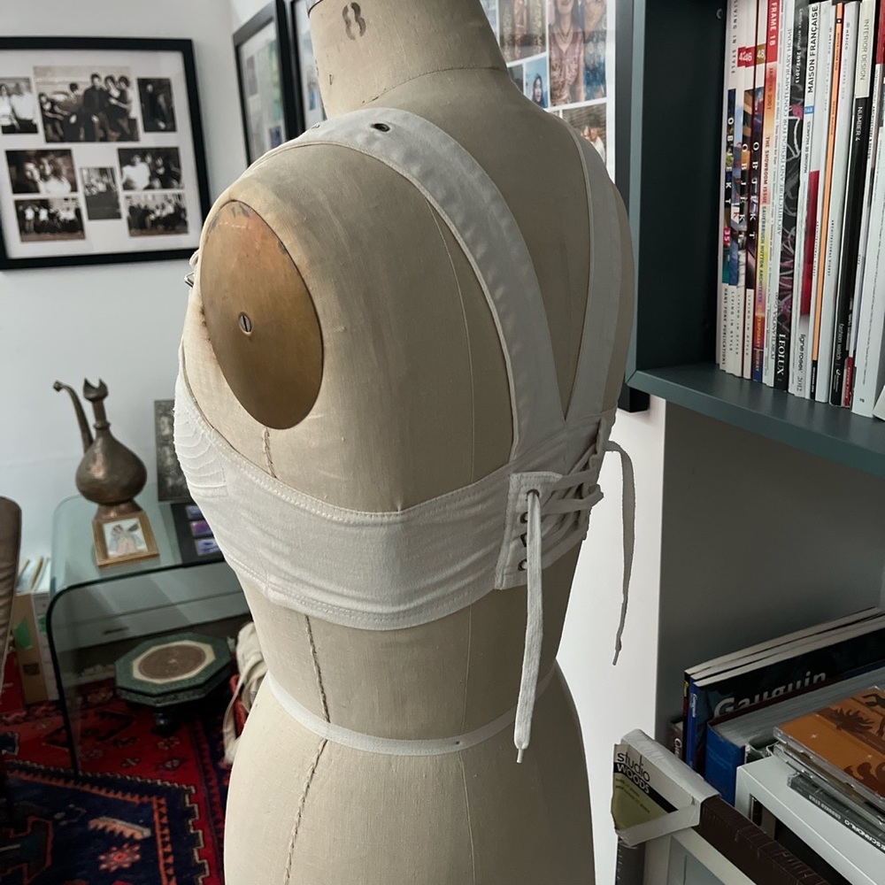 Off white crop top cotton size 2 or small
